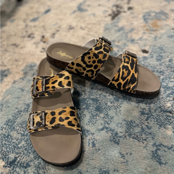 Waterproof Slides ☀️ - Picture 4 of 4